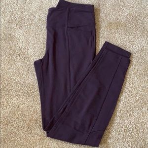 Athleta Metro Straight Leg Tight Plum sz Medium